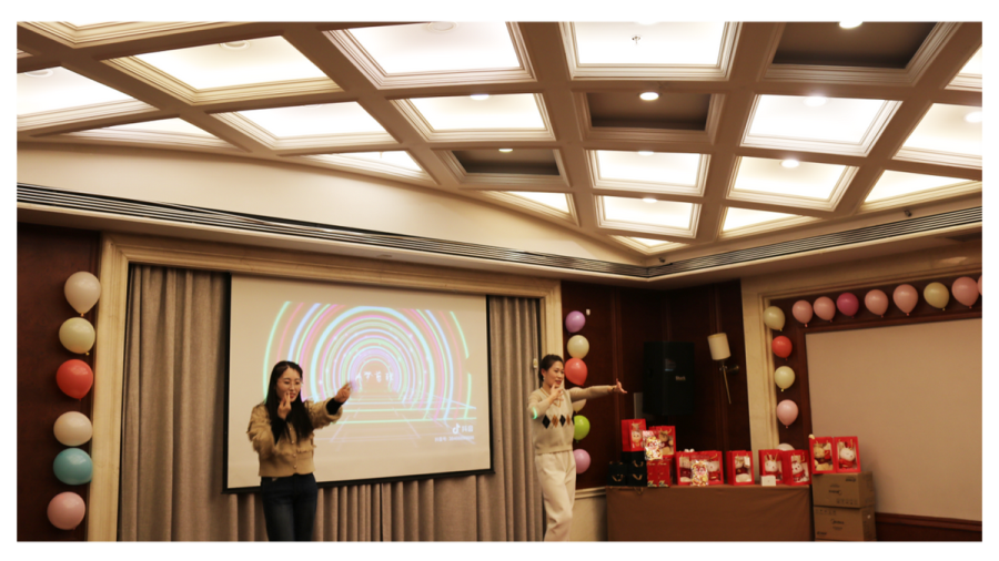 勇毅進(jìn)取，順風(fēng)飛揚(yáng) | 2023年 藍(lán)鵬測(cè)控年會(huì)  開(kāi)場(chǎng)舞 黑桃A